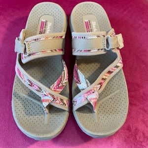 Sketchers Sandal size 7